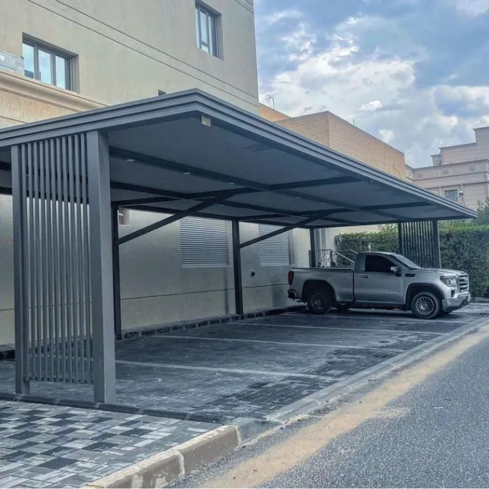 تركيب مظلات سيارات لحماية مركبتك من شمس جدة في حي السلامة حلول تصميم الظل الذكية.	